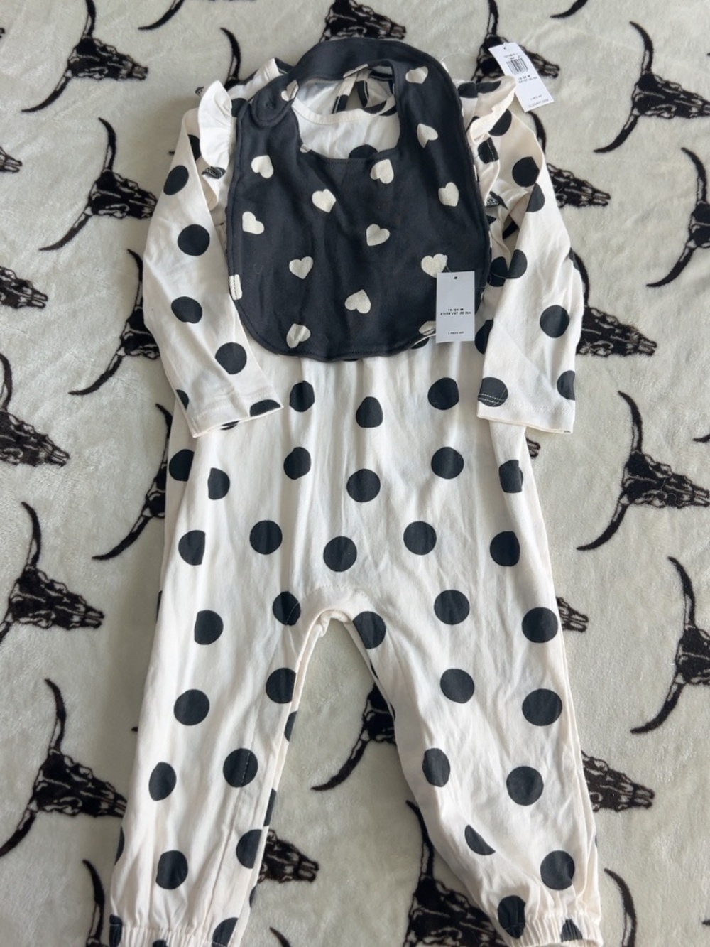 NWT Old Navy Baby Girl Polka Dot Romper Heart Bib Set 18-24M